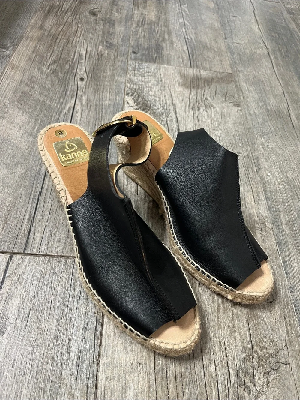Kanna women’s 9 Made in Spain black leather wedge espadrilles